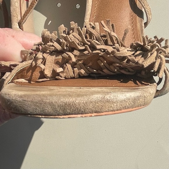 $9! Steve Madden Francelli tan/beige strappy suede heels with fringe detail - Picture 3 of 6
